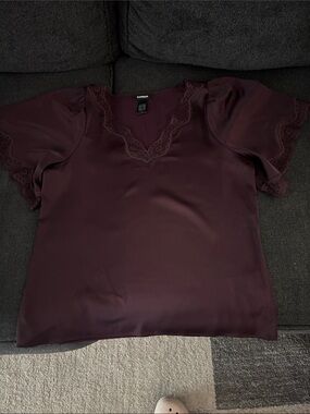 Express Women's Lace-Trim V-Neck Blouse - Plum
